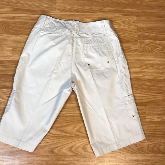 Tribal Womens Bermuda Cargo Shorts Sz 4 Beige  Cotton Lightweight Casual Summer - Picture 9 of 12